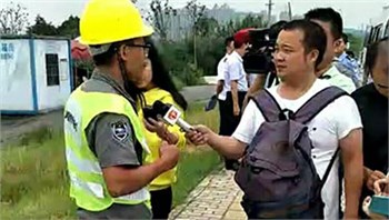 株洲市副市長、市公安局局長李曉葵視查工地現(xiàn)場